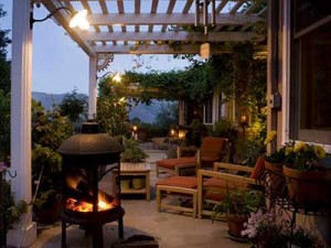 Titolo edilizio per la posa di 7 pergotende a servizio di un ristorante-pizzeria